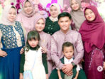 Momen foto bersama saat korban Ipan Nurjaman melamar sang kekasih. Momen foto bersama saat korban Ipan Nurjaman melamar sang kekasih.