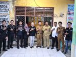 Warga Desa Setia Marga antusias urus administrasi kependudukan, program jemput bola pelayanan administrasi kependudukan dilakukan Disdukcapil Kabupaten Muratara sangat membantu masyarakat. Foto : Dok. Disdukcapil Muratara