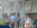 Petugas Lapas Narkotika Kelas IIA Muara Beliti bersama Taruna Poltekimipas melaksanakan kegiatan deteksi dini di lingkungan lapas.