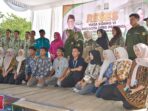 Anggota DPRD Sumsel Elvaria Novianti, S.E foto bersama warga Desa Suka Maju, Kecamatan Sumber Harta, Kabupaten Musi Rawas, saat reses masa sidang VI Kamis 9 Juli 2026.