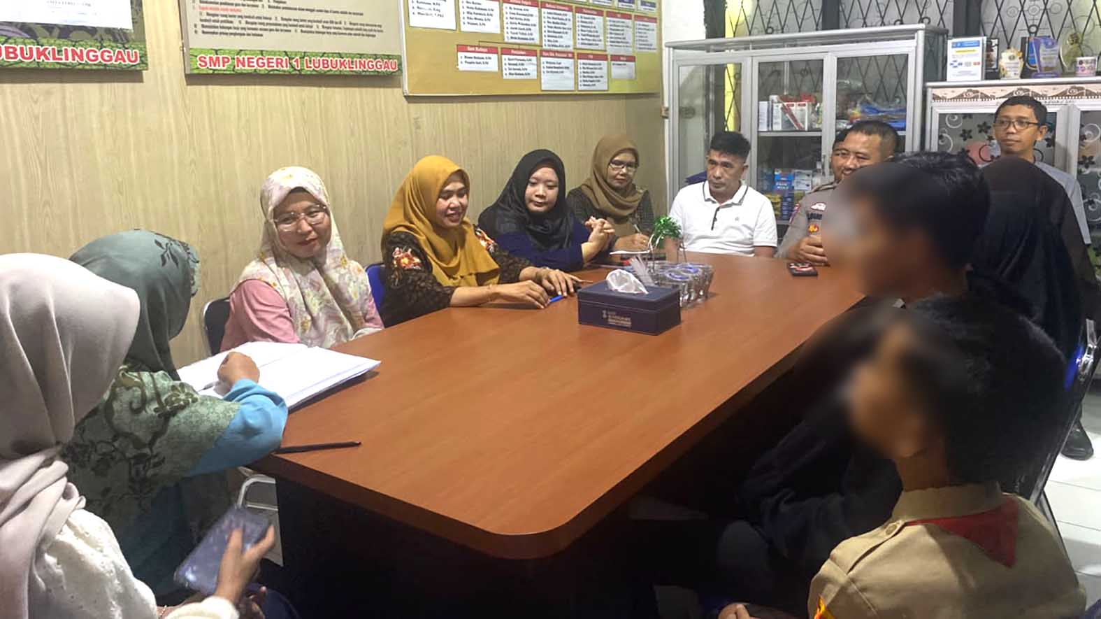 Kasus perkelahian antar siswa SMPN 1 Lubuk Linggau yang sempat viral di media sosial akhirnya berakhir dengan damai. Foto : Yulmi Pransiska / Linggau Pos