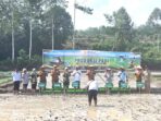 Dinas Pertanian dan Perikanan Kabupaten Muratara sukses melaksanakan tanam perdana penerapan Pertanian Modern Advanced Agriculture System (PM-AAS) sistem pertanian Tabela atau Tanam Benih Langsung tanpa penyemaian. -Foto : Dokumen Distankan Muratara- Dinas Pertanian dan Perikanan Kabupaten Muratara sukses melaksanakan tanam perdana penerapan Pertanian Modern Advanced Agriculture System (PM-AAS) sistem pertanian Tabela atau Tanam Benih Langsung tanpa penyemaian. -Foto : Dokumen Distankan Muratara-