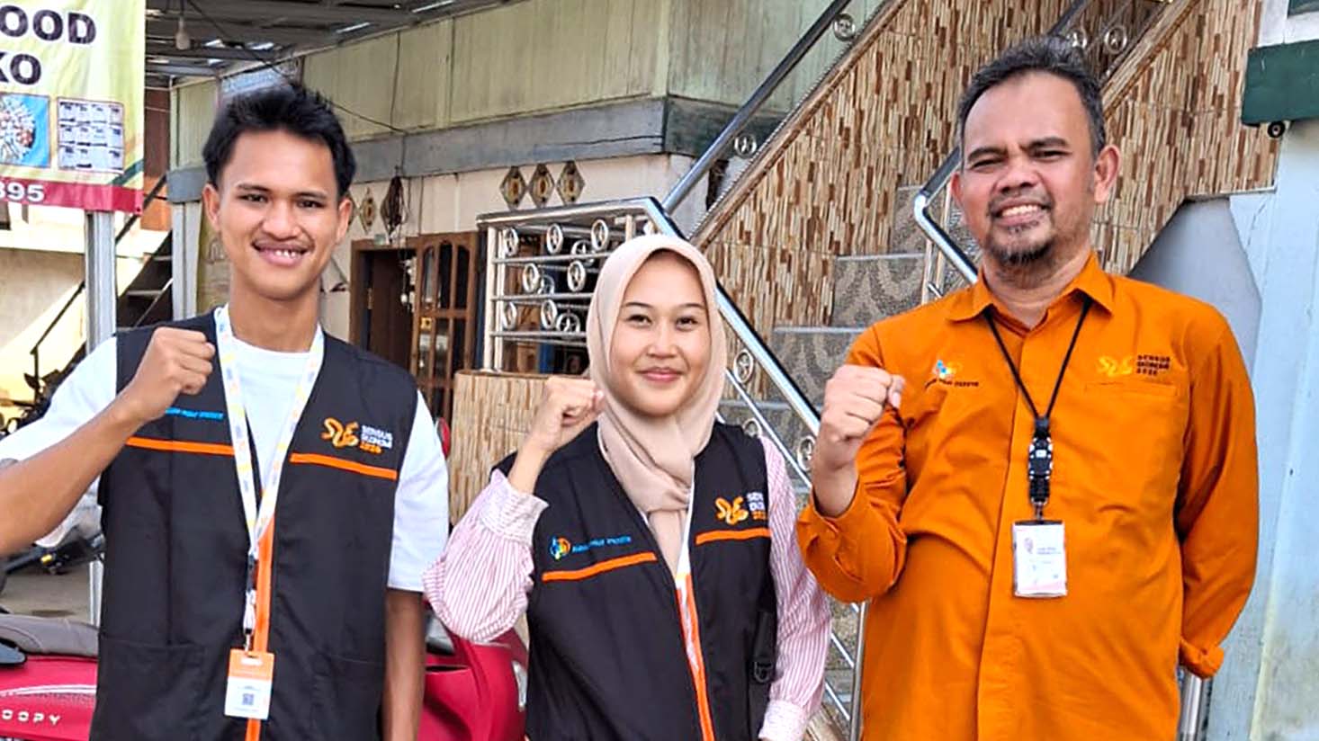 Sebagian besar masyarakat tidak mau terbuka tentang penghasilan, karena menganggap privasi sehingga petugas Sensus Ekonomi sulit mendapatkan informasi terkait penghasilan disiasati dengan bertanya tentang pengeluaran. -Foto : Dokumen BPS Muratara-