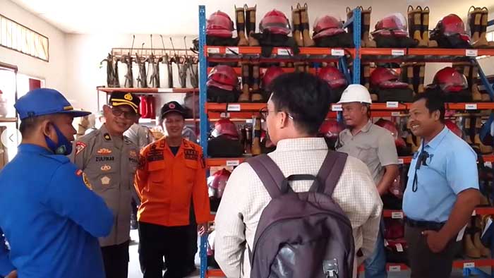Anggota BPBD Muratara lakukan patroli serta pengecekan sarana dan prasarana (sarpras) penanggulangan Karhutla di wilayah perusahaan. Foto : Dok BPBD Muratara