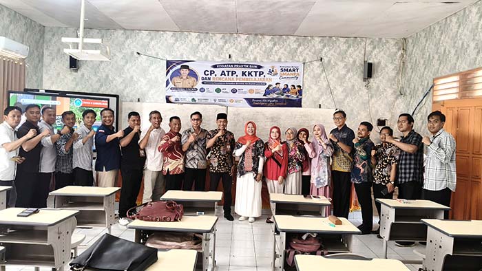 Komunitas Belajar SMART SMANPA Community bersama SMA Negeri 4 Lubuklinggau menggelar kegiatan berbagi praktik baik dengan tema “Capaian Pembelajaran, Alur Tujuan Pembelajaran, KKTP, dan Rencana Pembelajaran. -foto dokumen SMAN 4 Lubuk Linggau-