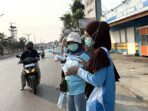 Perlu diketahui masyarakat, bahwa partikel udara yang dihasilkan dari pembakaran hutan dengan ukuran kurang dari 2,5 mikrometer sangat berbahaya karena mampu terhirup hingga ke rongga terdalam paru-paru. Oleh sebab itu, sangat penting mengenakan masker saat keluar rumah. Foto: Dok. Kemenkes