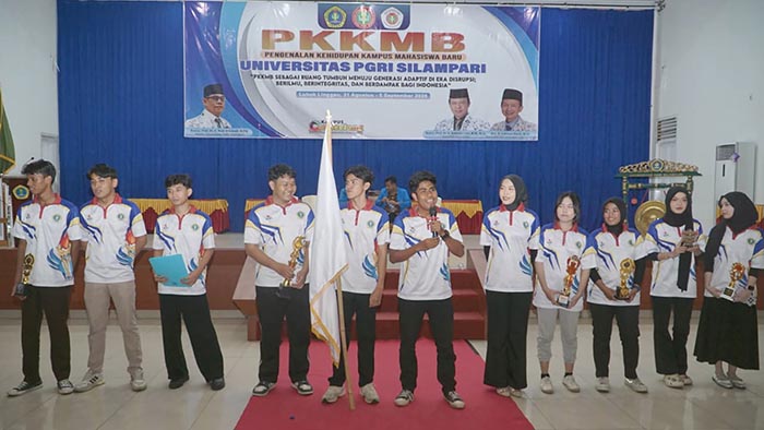 Sebanyak 13 UKM UNPARI mendapatkan kesempatan untuk memperkenalkan identitas, kegiatan, karakter, serta berbagai potensi yang dapat diikuti oleh mahasiswa.