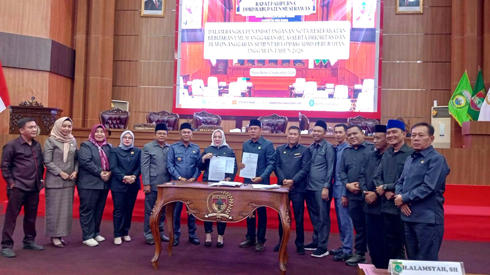 Rapat Paripurna DPRD Kabupaten Musi Rawas dengan agenda penandatanganan Nota KUA serta PPAS APBD Perubahan Tahun Anggaran 2026 akhirnya digelar, Rabu 2 September 2026.